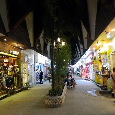 Fat Jimmy'S Hotel Boracay Balabag  Exterior foto